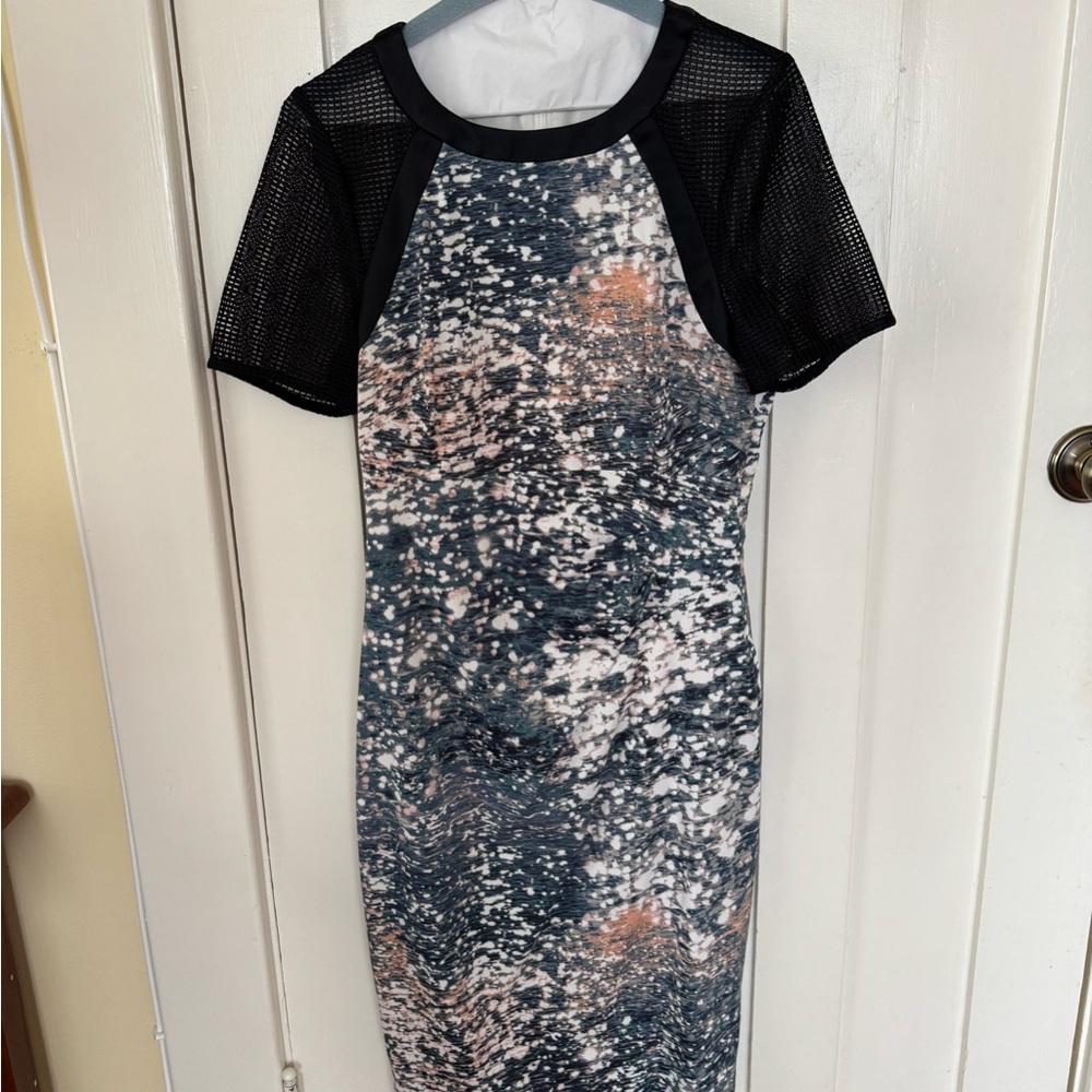 Black and White Sheath Midi Dress with Short Raglan Sleeves for Cocktail